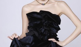 清甜入梦 景甜写真中的纯粹与绽放