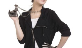 红裙摇曳竹林间 刘诗诗演绎刚柔并济的东方美学