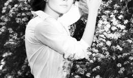 许晴光影诗篇多重魅力交织的时尚叙事