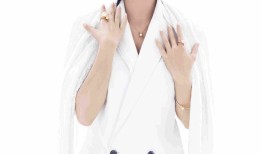 佟丽娅以爱为灵感跨界珠宝设计 璀璨光影中的情感对话