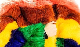 章子怡摩登大片挑战复古直眉妆演绎空灵美学