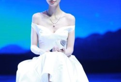 421页黑料独留空白，赵丽颖的“消失”是娱乐圈最大的嘲讽？