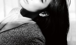 宋茜化身双生天鹅登封 光影之间演绎觉醒之美