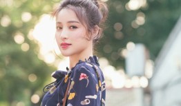 凝眸若水顾盼生辉甘婷婷清新写真演绎东方韵致