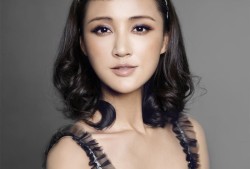 张歆艺光影流转间的多面魅力