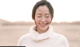 文艺女神江一燕化身大漠精灵 暖心笑容点亮冬季沙漠