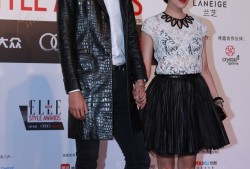 阚清子时尚写真集展现多样魅力与优雅风采