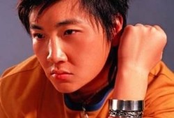 57岁孙楠暴瘦疑云：月租700元农村生活真相揭秘