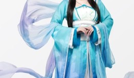 柳岩古风画卷：从荧屏到写真的古典韵味演绎