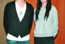 隐婚4年不敢公开，离婚15年后阿Sa新恋情曝光，终于揭开郑中基最后体面