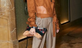 刘涛演绎初秋风尚精致穿搭展现都市魅力