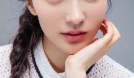 李艾瑾光影之间尽显优雅魅力写真全解析