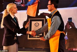 撒贝宁妻子李白：白富美学霸，嫁给“芳心纵火犯”成人生赢家