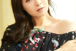 光影之间蒋欣的慵懒与优雅御姐风范